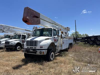 Altec A77T-E93-MH, 98 ft, Articulating & Telescopic Material Handling Elevator Bucket Truck
