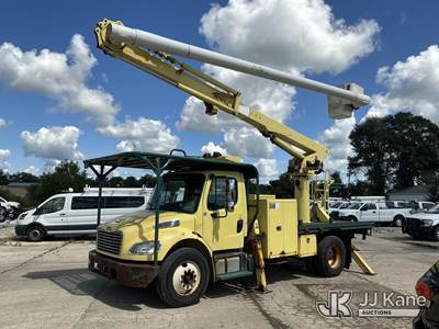 Altec LR760, 65 ft, Over-Center Bucket Truck