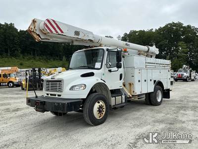 Altec AM855-MH, 60 ft, Over-Center Material Handling Bucket Truck