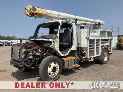 Altec L42A, 47 ft, Over-Center Bucket Truck
