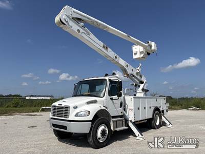 Altec AA55, 61 ft, Material Handling Bucket Truck