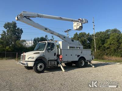 Altec AA755MH, 60 ft, Material Handling Bucket Truck