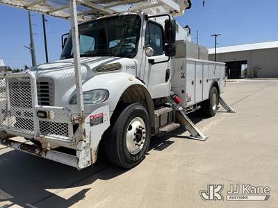 Altec AA755, 60 ft, Material Handling Bucket Truck