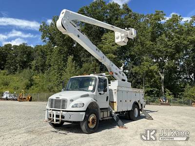 Altec AN55E, 61 ft, Material Handling Bucket Truck