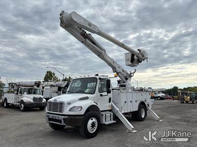 Altec AM55, 60 ft, Over-Center Material Handling Bucket Truck