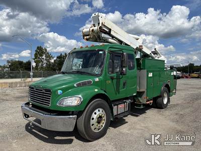 Altec TA45M, 50 ft, Articulating & Telescopic Material Handling Bucket Truck