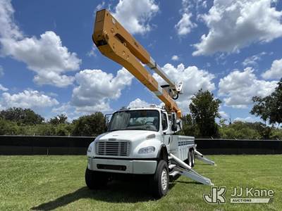Altec A77-TE93, 97 ft, Articulating & Telescopic Material Handling Elevator Bucket Truck