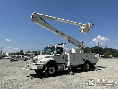 Altec AA55E-MH, 60 ft, Material Handling Bucket Truck