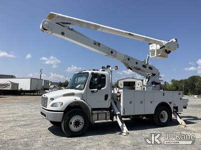 Altec AA55-MH, 61 ft, Material Handling Bucket Truck