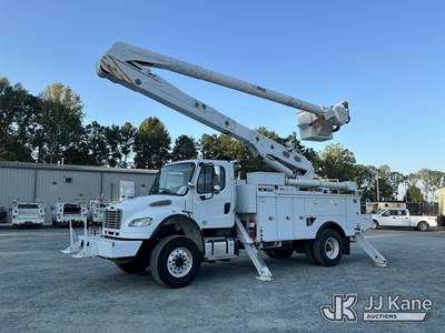 Altec AA55E-MH, 61 ft, Material Handling Bucket Truck