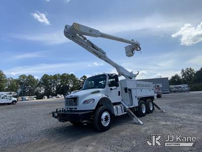 Altec AM855, 60 ft, Over-Center Material Handling Bucket