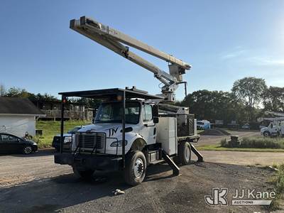 Terex XTPRO 60/70, 75 ft, Over-Center Elevator Bucket Truck