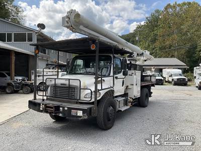 Altec LR760E70RM, 75 ft, Over-Center Elevator Bucket Truck