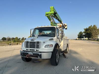 Altec TA41M, 45 ft, Articulating & Telescopic Material Handling Bucket Truck