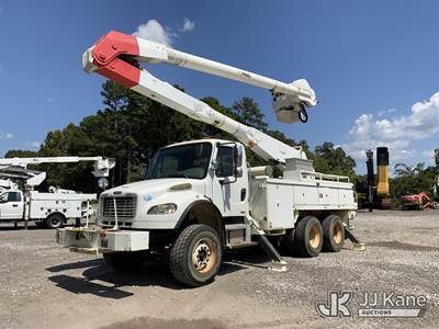 Altec AA755L, 60 ft, Material Handling Bucket Truck