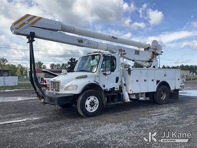 Altec AA755, 60 ft, Material Handling Bucket Truck