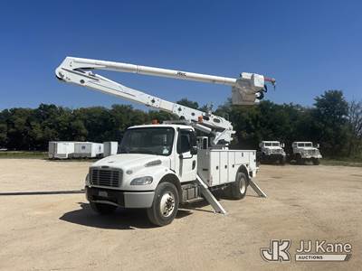 Altec AA55-MH, 60 ft, Material Handling Bucket Truck