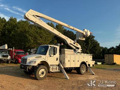 Altec AA55-MH, Material Handling Bucket Truck