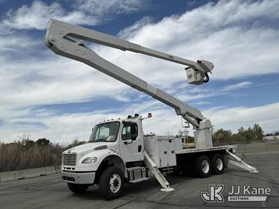 Altec A77-T, 81 ft, Material Handling Bucket Truck