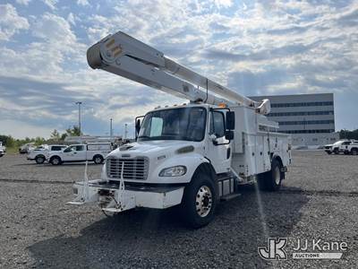 Altec AA755MH, 60 ft, Material Handling Bucket Truck