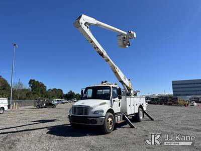 Altec AA755-MH, 60 ft, Material Handling Bucket Truck