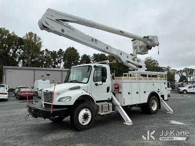 Altec AA55-MH, 60 ft, Material Handling Bucket Truck