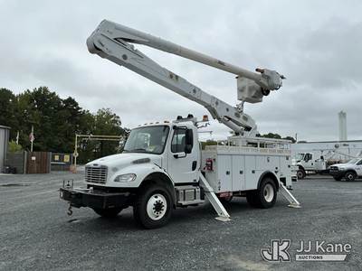Altec AA55-MH, 61 ft, Material Handling Bucket Truck