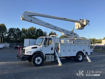 Altec AA55-MH, 60 ft, Material Handling Bucket Truck