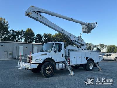 Altec AA55-MH, 60 ft, Material Handling Bucket Truck