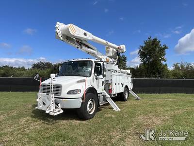 Altec AM50, 55 ft, Over-Center Material Handling Bucket Truck