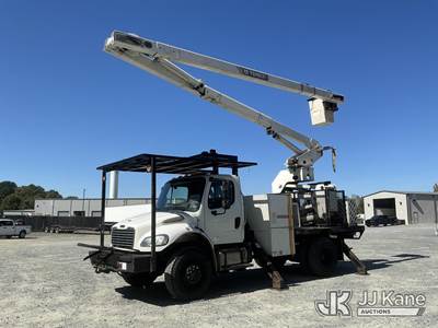 Terex XT70PRO, 75 ft, Over-Center Elevator Bucket Truck