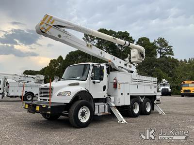 Altec AA55-MH, 60 ft, Material Handling Bucket Truck