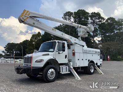 Altec AA55-MH, 60 ft, Material Handling Bucket Truck
