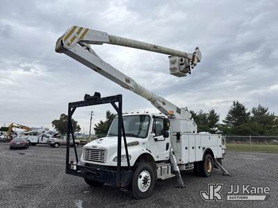 Altec AA755-MH, 60 ft, Material Handling Bucket Truck