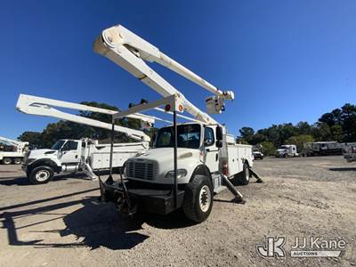Altec AA755, 60 ft, Material Handling Bucket Truck