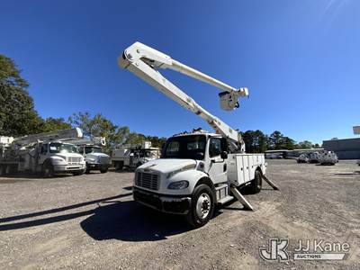 Altec AA755-MH, 60 ft, Material Handling Bucket Truck