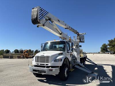 Altec AH100, 105 ft, Articulating & Telescopic Material Handling Bucket Truck