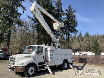 Altec AA55, 61 ft, Material Handling Bucket Truck