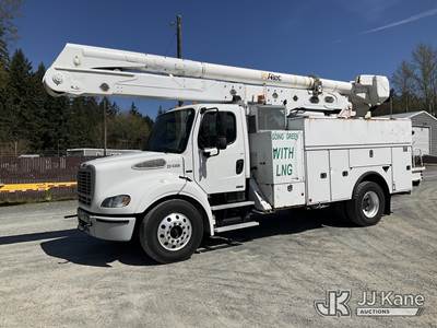 Altec AA55-MH, 60 ft, Material Handling Bucket Truck