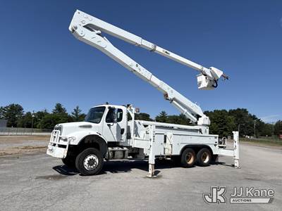 Altec A77T-E93, 98 ft, Articulating & Telescopic Elevator Bucket Truck