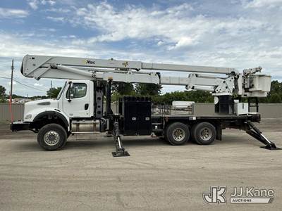 Altec AH100, 100 ft, Articulating & Telescopic Material Handling Bucket Truck