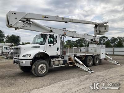 Altec AH100, 100 ft, Material Handling Bucket Truck