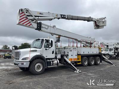 Altec AH125, 123 ft, Articulating & Telescopic Material Handling Bucket Truck