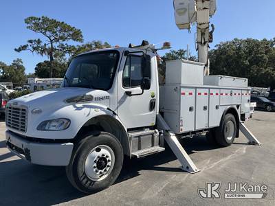 Altec AA55, 60 ft, Material Handling Bucket Truck