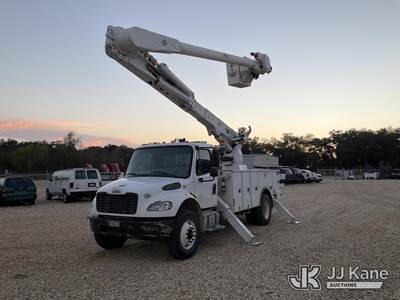 Altec AM855, 60 ft, Over-Center Material Handling Bucket Truck