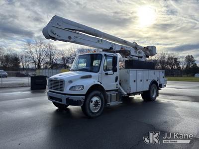 Altec AA55, 60 ft, Material Handling Bucket Truck