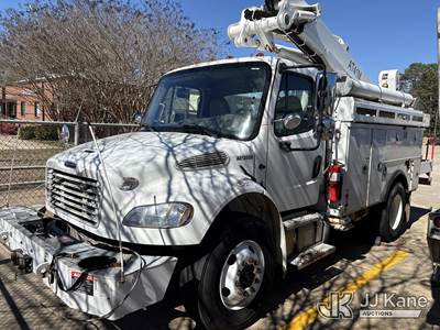 Altec AT41M, 46 ft, Articulating & Telescopic Material Handling Elevator Bucket Truck