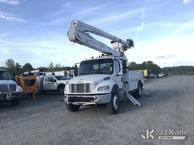 Altec AA55-MH, 60 ft, Material Handling Bucket Truck