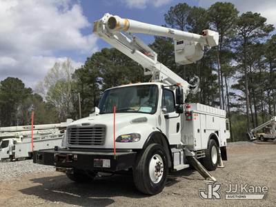 Altec L42M, 47 ft, Over-Center Material Handling Bucket Truck