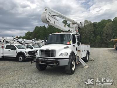 Altec AA55-MH, 60 ft, Material Handling Bucket Truck